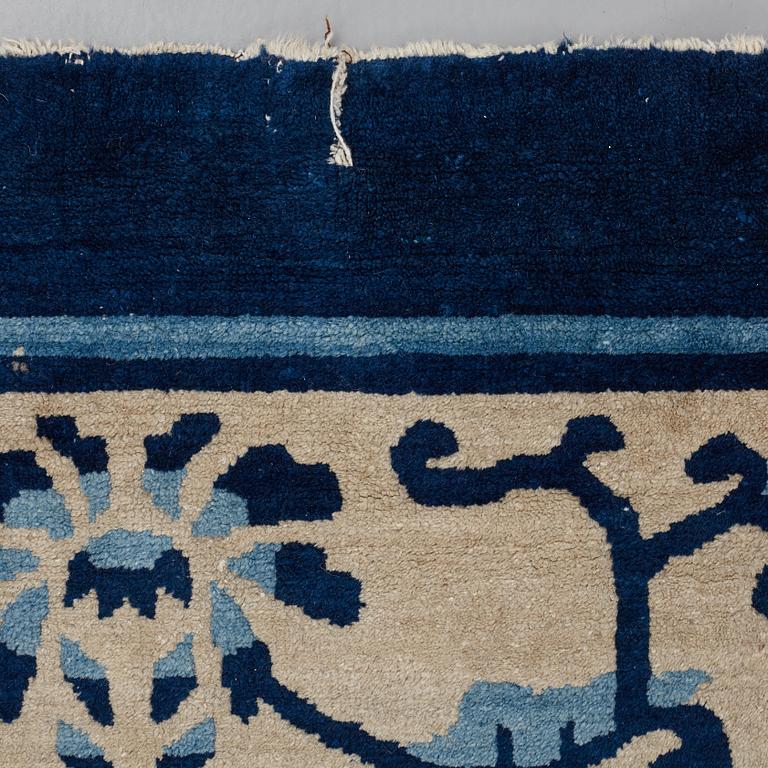 MATTO, an antique/semi-antique Beijing, probably the Qing dynasty, China, ca 376,5 x 376 cm.