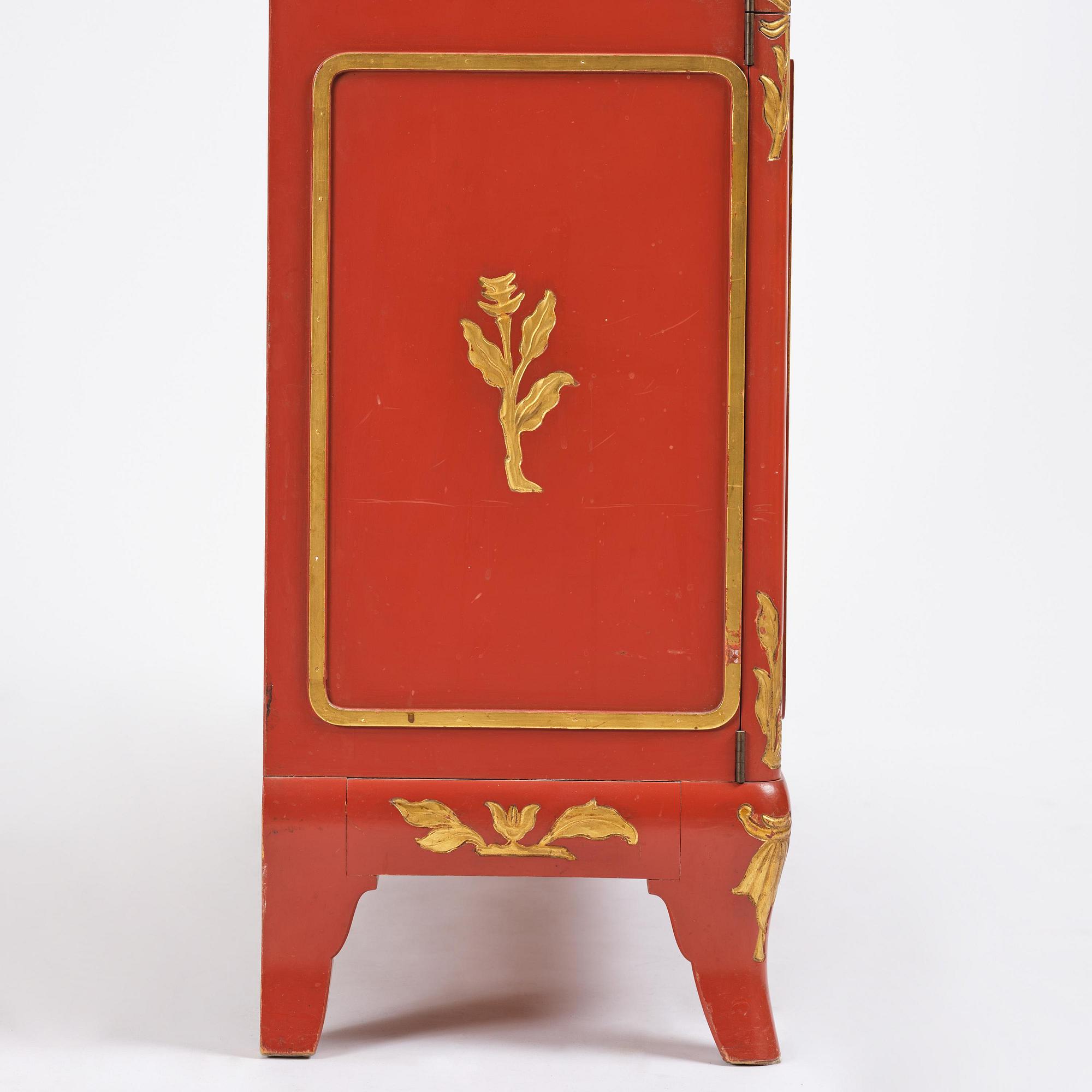Carl Malmsten, a Swedish Grace showcase cabinet, cabinetmaker Albin Johansson, Stockholm, for Villa Kvikkjokk, 1928.