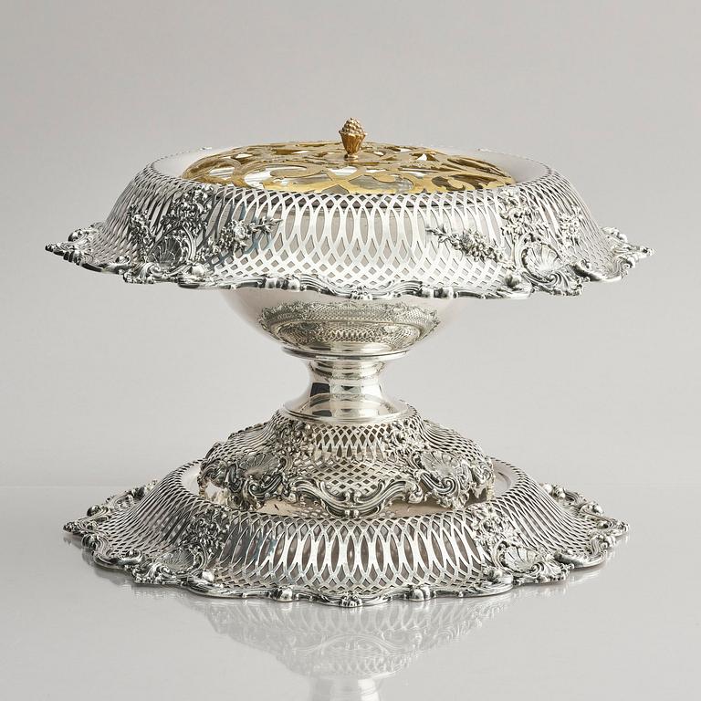 Praktskål med fat, sterling silver, Black, Starr & Frost, New York 1874-1908.