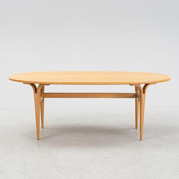 A coffee table by Piet Hein & Bruno Mathsson for Mathsson International, end of the 20th Century.