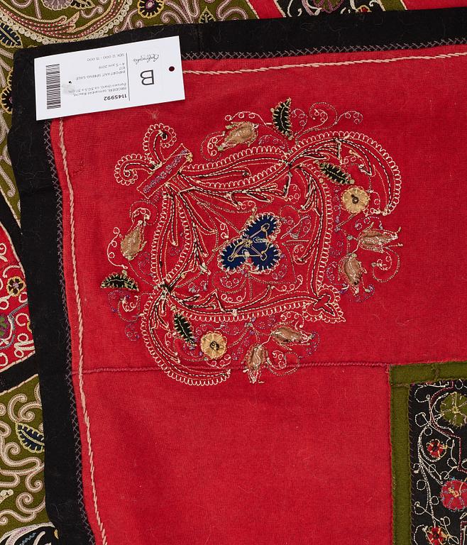 AN EMBROIDERY, a semi-antique Rascht, Persia (Iran), ca 312,5 x 311 cm.