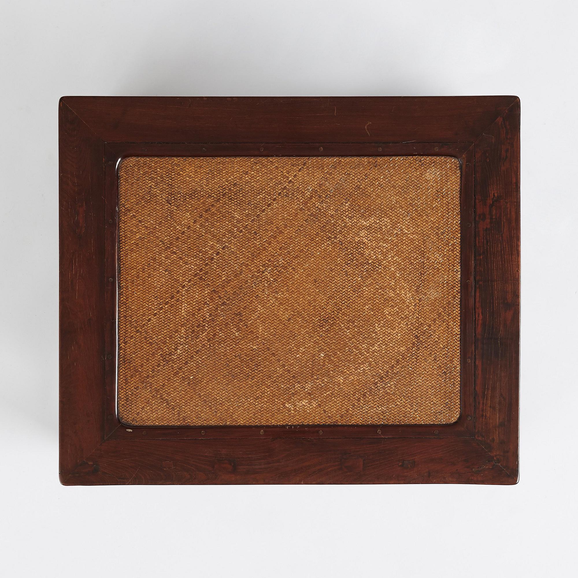 Bord, hardwood. Qingdynastin, 1800-tal.