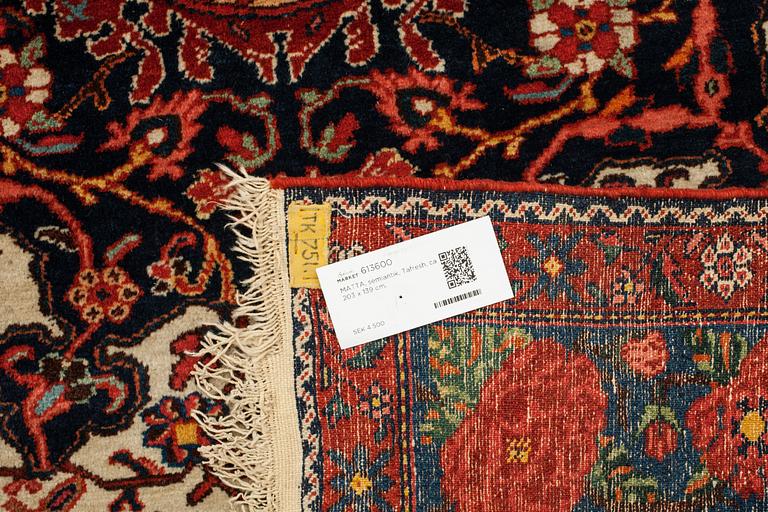 MATTA, semiantik, Tafresh, ca 203 x 139 cm.