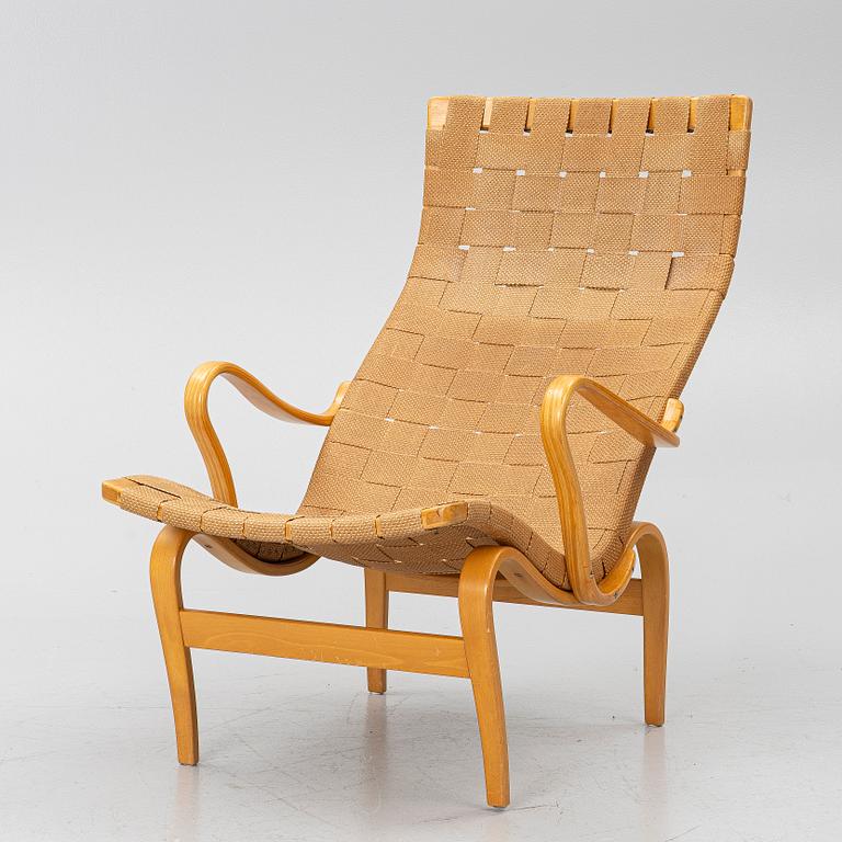 Bruno Mathsson, Armchair, 'Pernilla', Firma Karl Mahtsson, Värnamo, 1944.