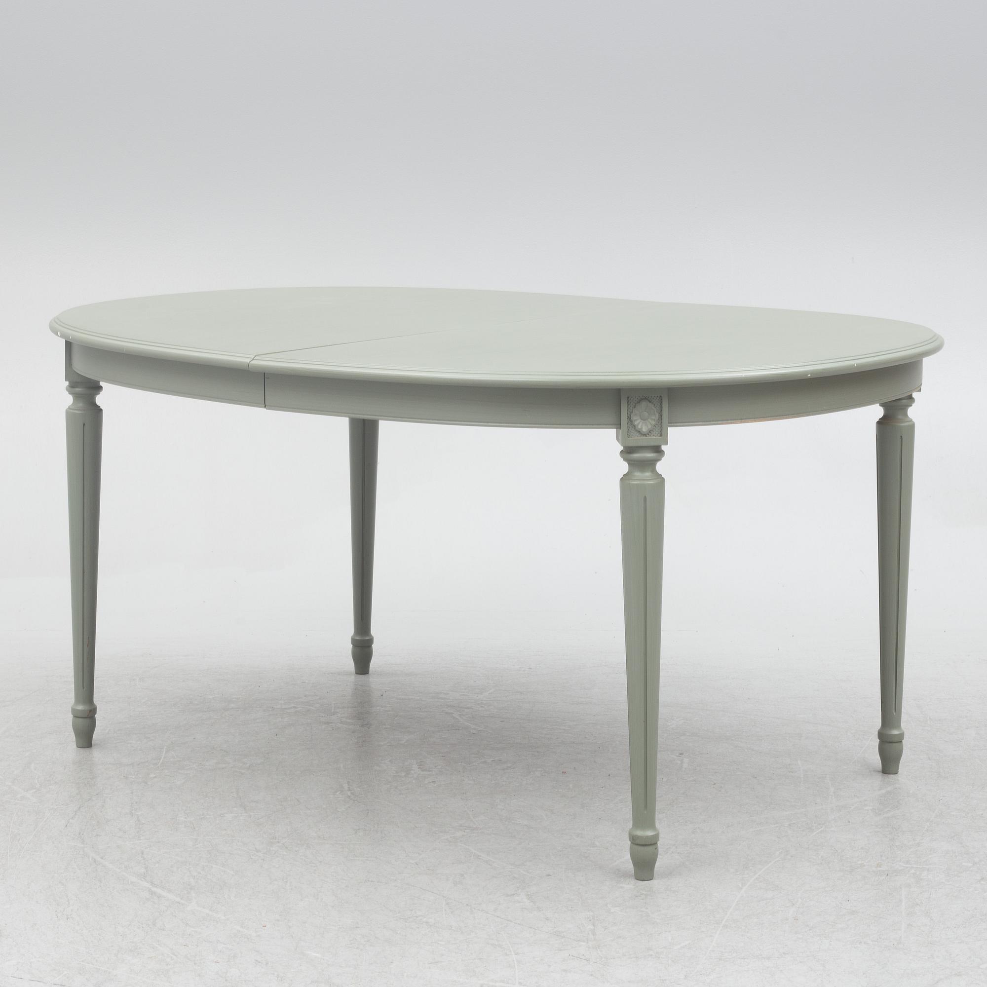 Dining table, with 2 armchairs and 6 chairs, Gustavian style, late 20th century.