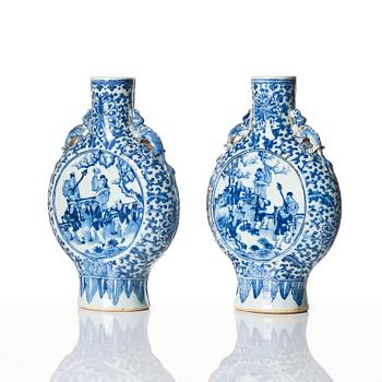 A pair of blue and white moon flasks, Qing dynasty, 19th Century.