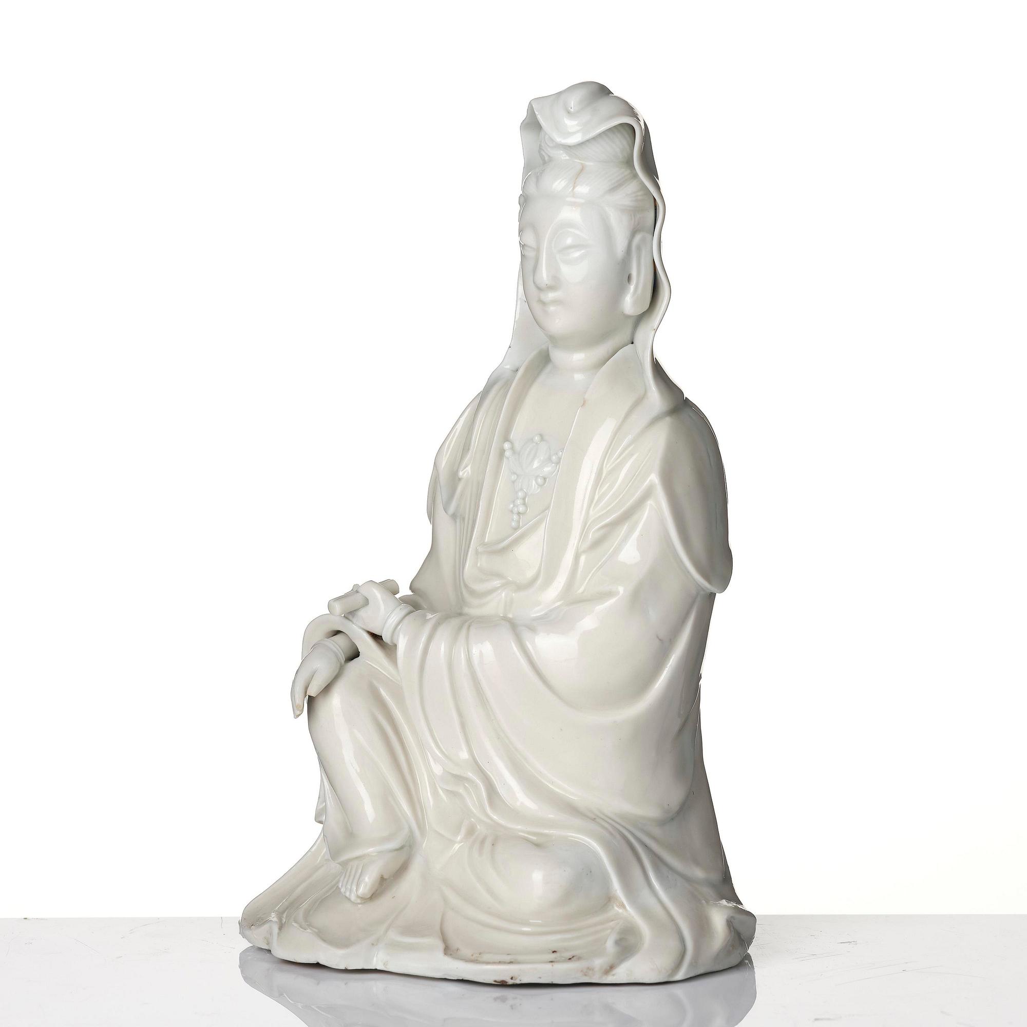 A blanc de chine figure of Guanyin, Qing dynasty, 18th century.