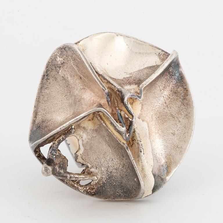 BJÖRN WECKSTRÖM, Ring, 'Jaaras dream', silver. Helsingfors 1971.