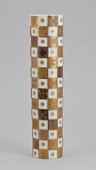 VAS, porslin, "Quatre couleurs", Björn Wiinblad, Rosenthal, Tyskland.