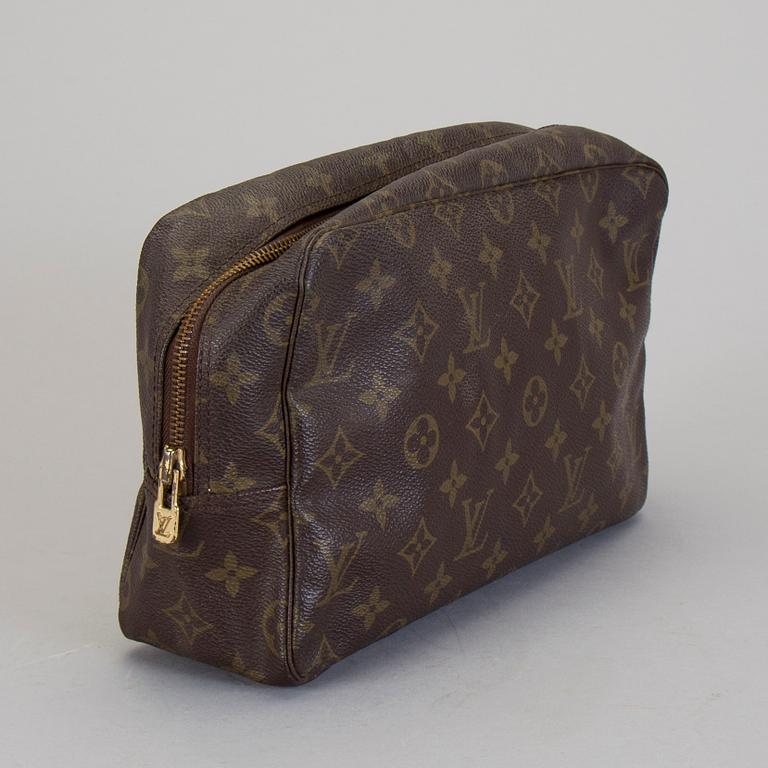 NECESSÄR, "Trousse Toilette 28 ", Louis Vuitton.