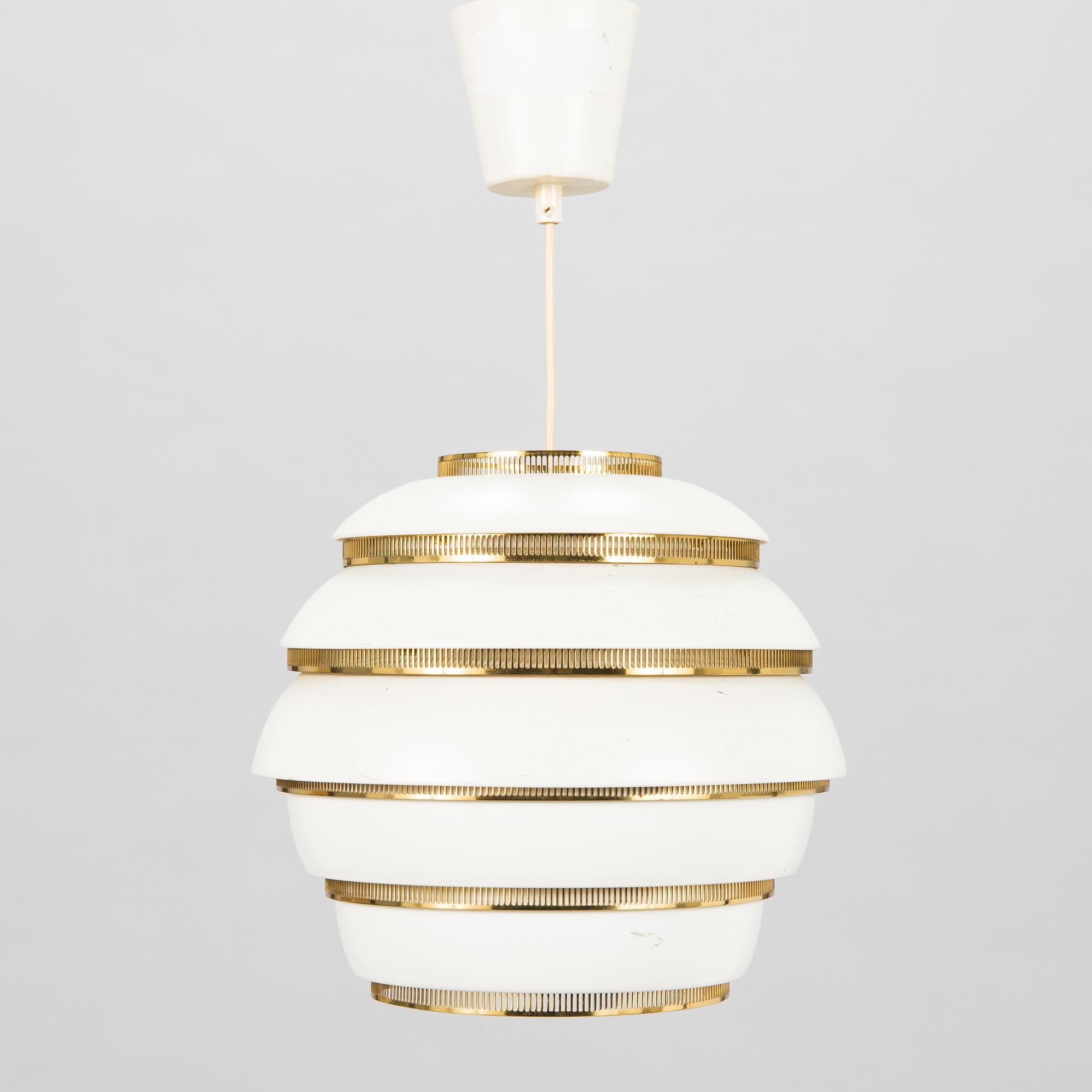 Alvar Aalto, taklampa, "Bikupa" A331, Valaisinpaja.