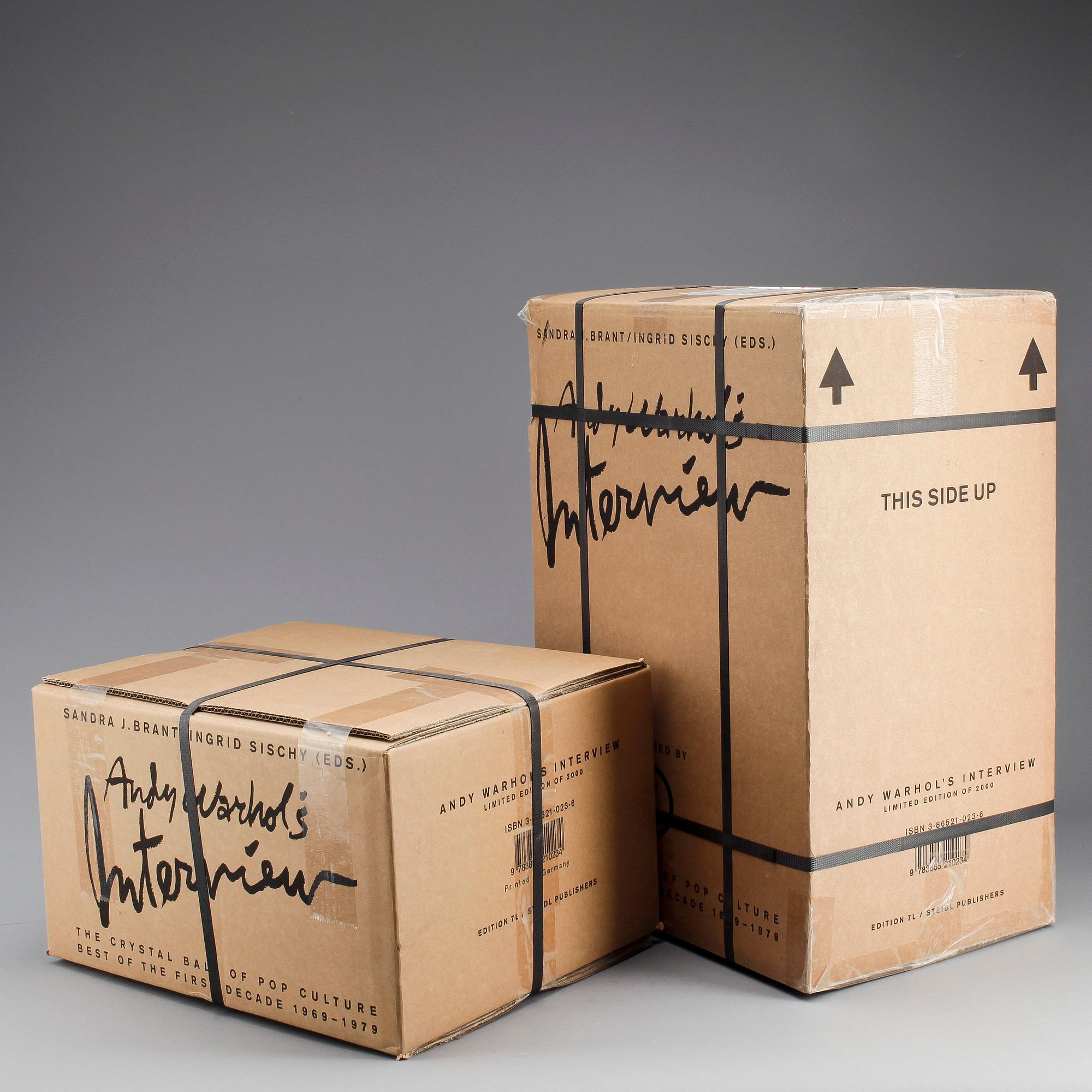 ANDY WARHOL, efter. Box samt rullvagn, "Andy Warhol Interview". Design: Karl Lagerfeld & Gerhard Steidl.