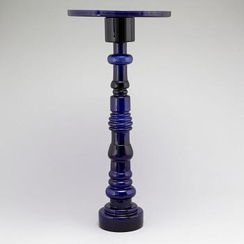 OIVA TOIKKA, KYNTTILÄNJALKA/ MALJAKKO, lasia, "Majakka", signeerattu Notsjö Nuutajärvi. Tuotannossa 1964-1973.