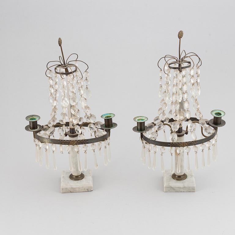 BORDSLYSTRAR, ett par, Louis XVI-stil, 1900-tal.