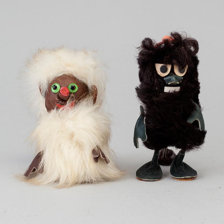 A 'Stinky' Moomin characters figure from Atelier Fauni, Finland, 1950's/60's and one unknown maker.