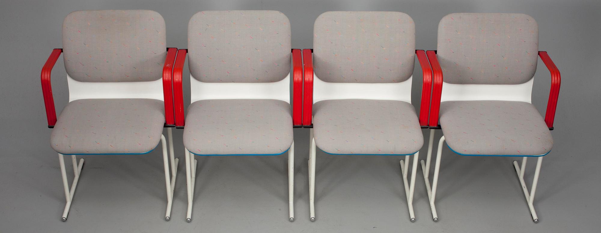 TUOLEJA, 4 kpl, terästä ja koivuvaneria, "Sirkus-MN", Yrjö Kukkapuro, Avarte. Malli muotoiltu 1982.