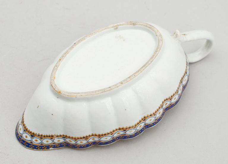 SÅSKANNA, porslin, Kina, Qianlong 1736-1795.