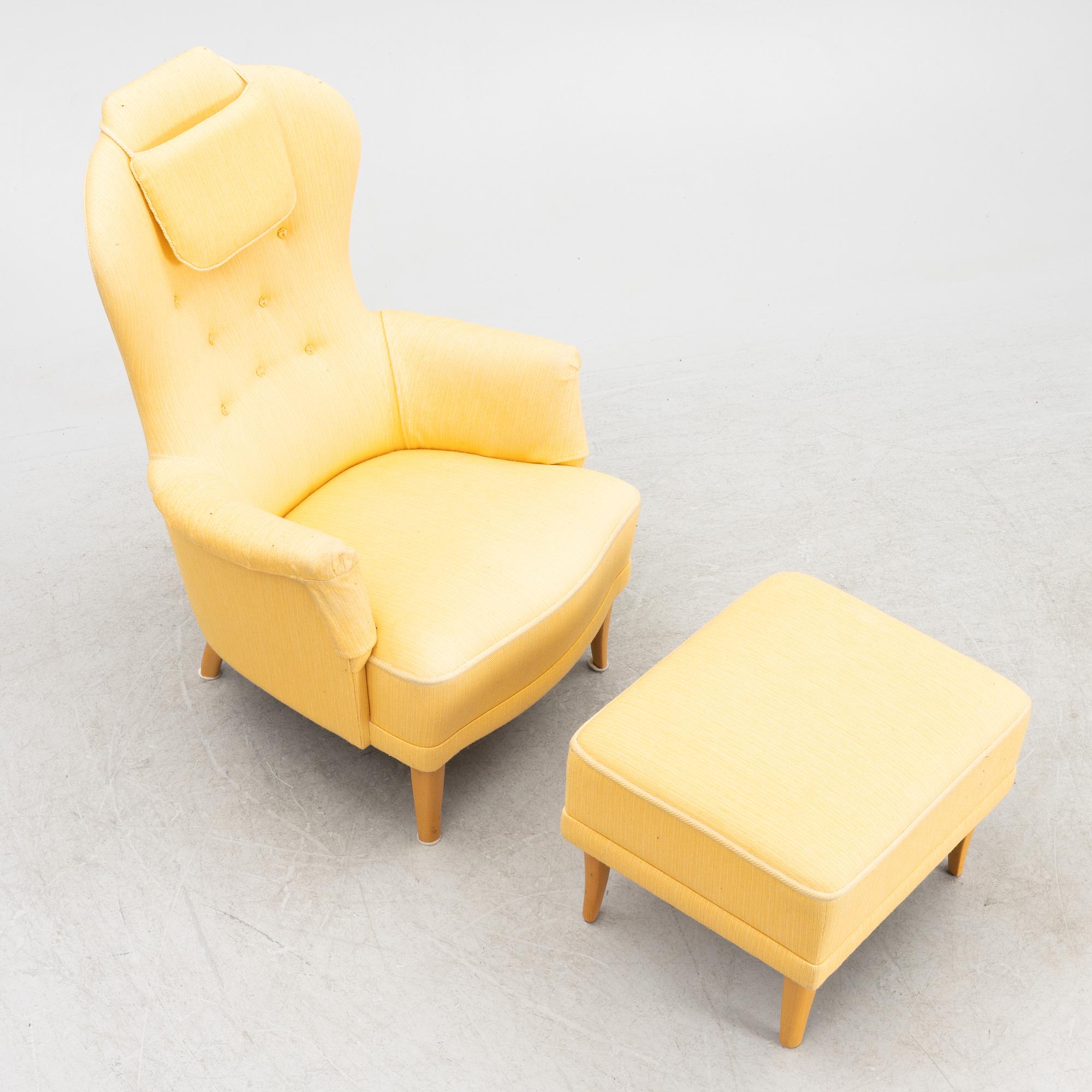 Carl Malmsten, fåtölj med fotpall, "Farmor". O.H. Sjögren.