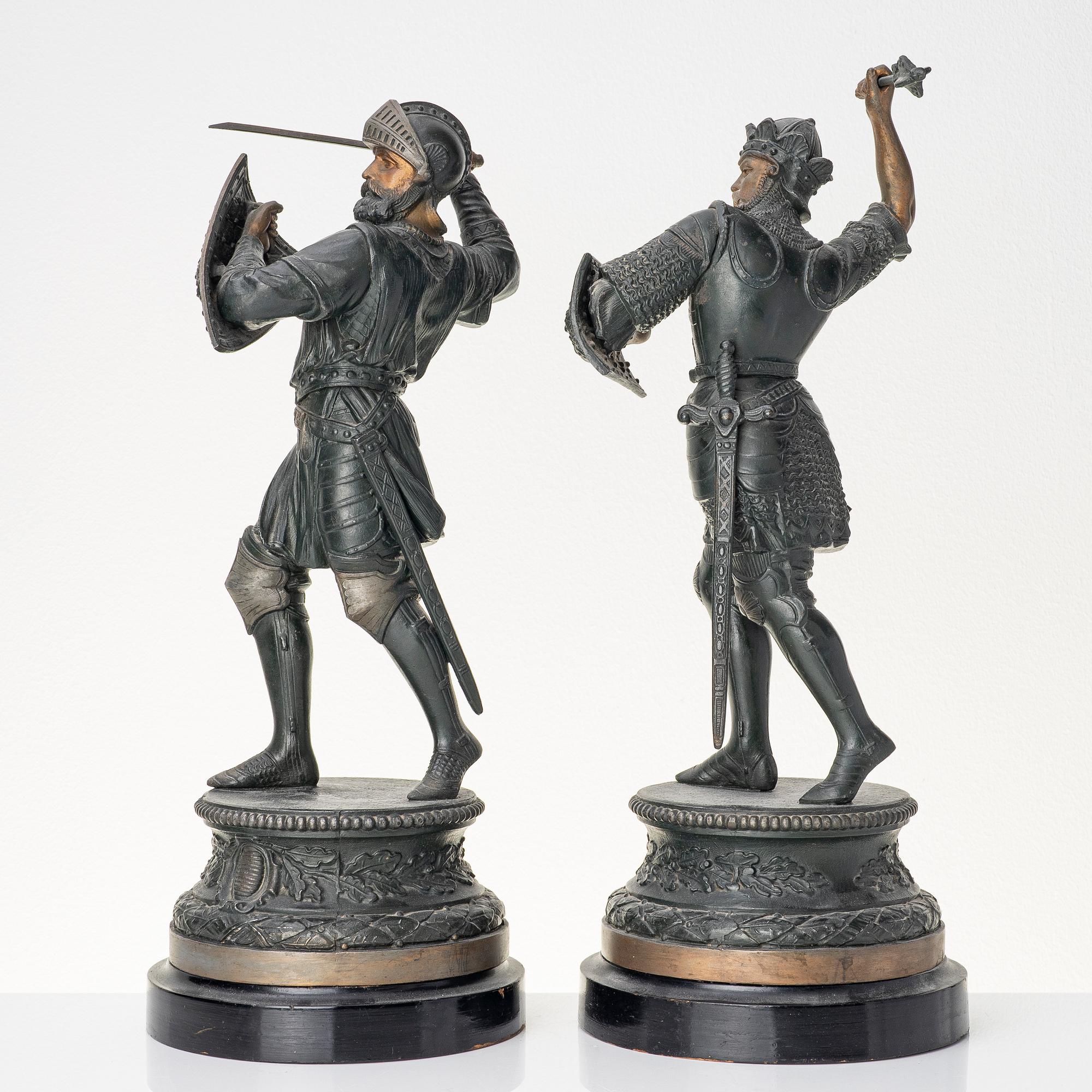 Figuriner, ett par, patinerad zink, omkring år 1900.