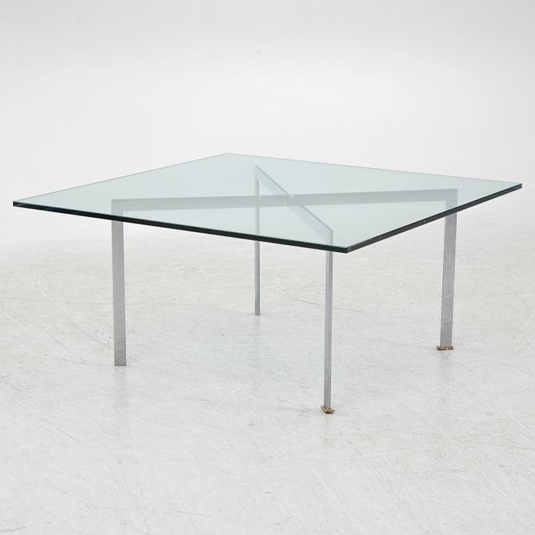 Ludwig Mies van der Rohe, a "Barcelona" coffee table, Knoll.