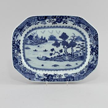 STEKFAT, porslin, Kina, 1700-tal.