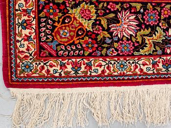 Matto, semi-antique Mashad, ca 224 x 141,5 cm.