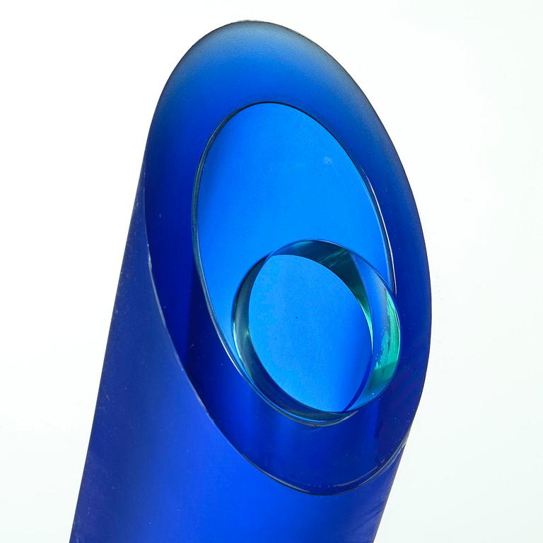 Philippe Starck, a "Petite Étrangeté Sous un Mur Vase" sculpture/vase, ed. 49/50, Daum, Nancy, France, post 1988.