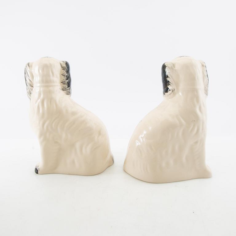 Figurines 4 pcs 20th century porcelain and plaster.