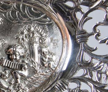 FAT, silver, barockstil, svenska importstämplar.