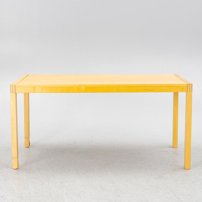 Niels Gammelgaard, bord, "Pelto", Designstudio Copenhagen.