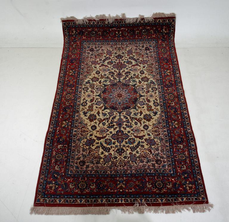 MATTA, orientalisk, 220 x 145.