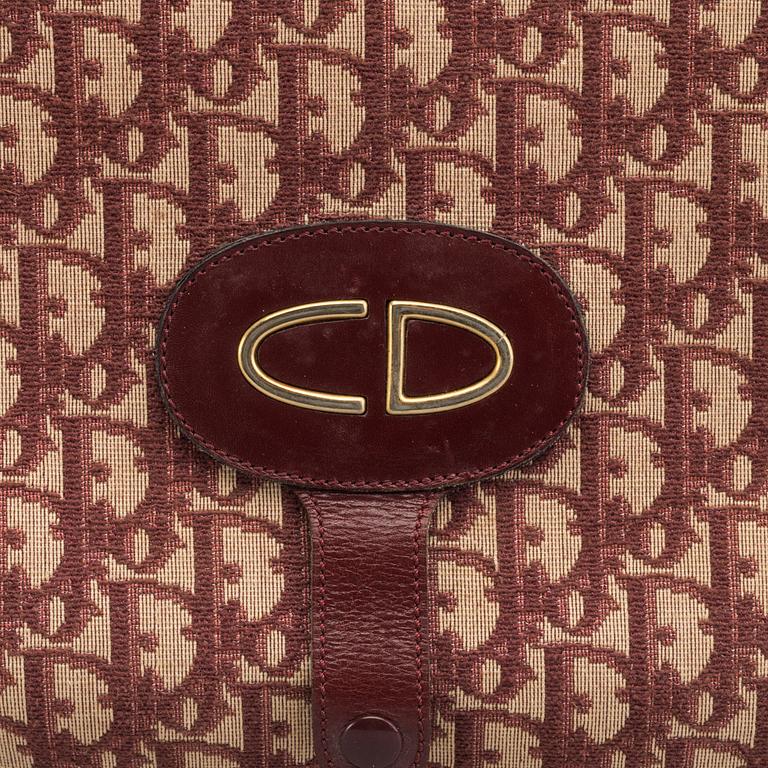 DIOR, handväska, vinröd monogramcanvas.