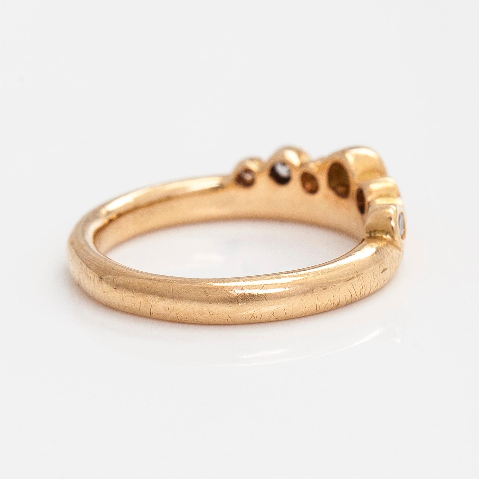 Ring, 18K guld, briljantslipade diamanter, Kultasepät Andreasen,  2011 .