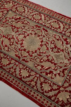 Broderi, antik persisk sammet, ca 150 x 103,5 cm, 1700 - 1800-tal.