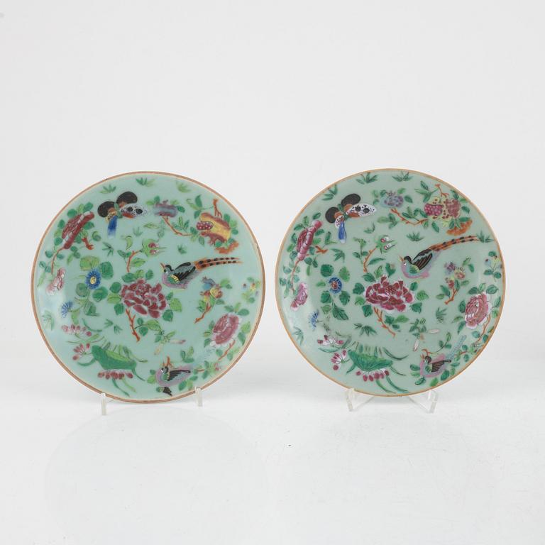 Seven pieces of canton porcelain, China, second half of the 19th century.