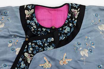 A lavender blue embroidered silk female informal robe, late Qing dynasty, 19th century.