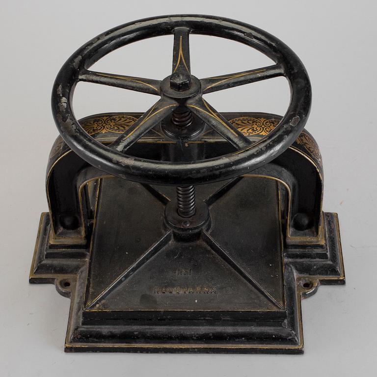 BOKPRESS, gjutjärn, No 1, Husqvarna, 1900-talets början.