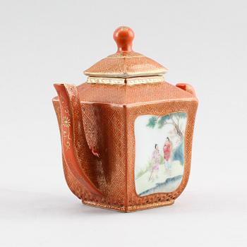 TEKANNA, porslin, Kina, sannolikt 1900-tal.