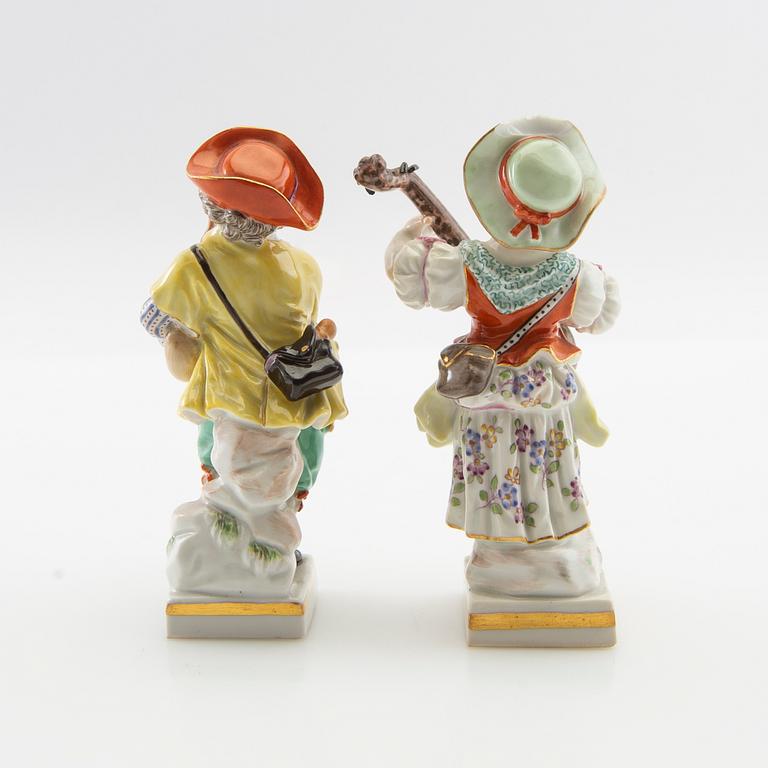 Meissen figurines 2 pcs, 19th/20th century porcelain.