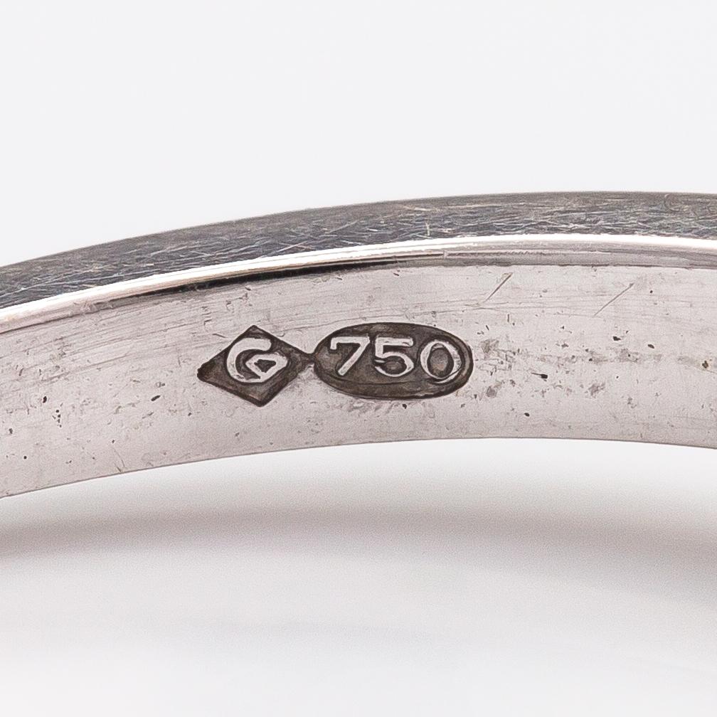 An 18K white gold ring with a ca. 1.01 ct diamond according to certificate.