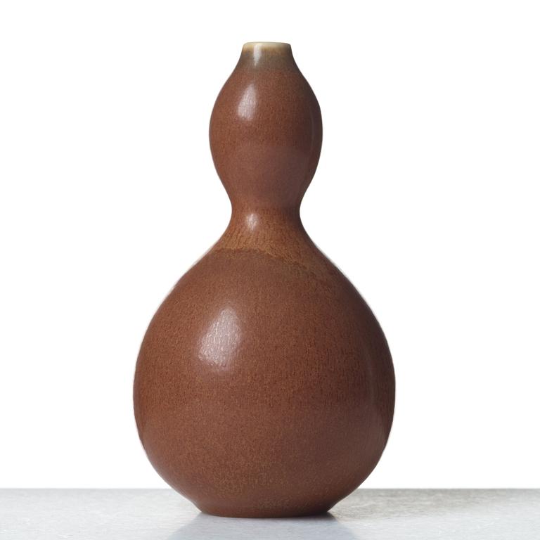 Axel Salto, a stoneware vase, Royal Copenhagen, Denmark.