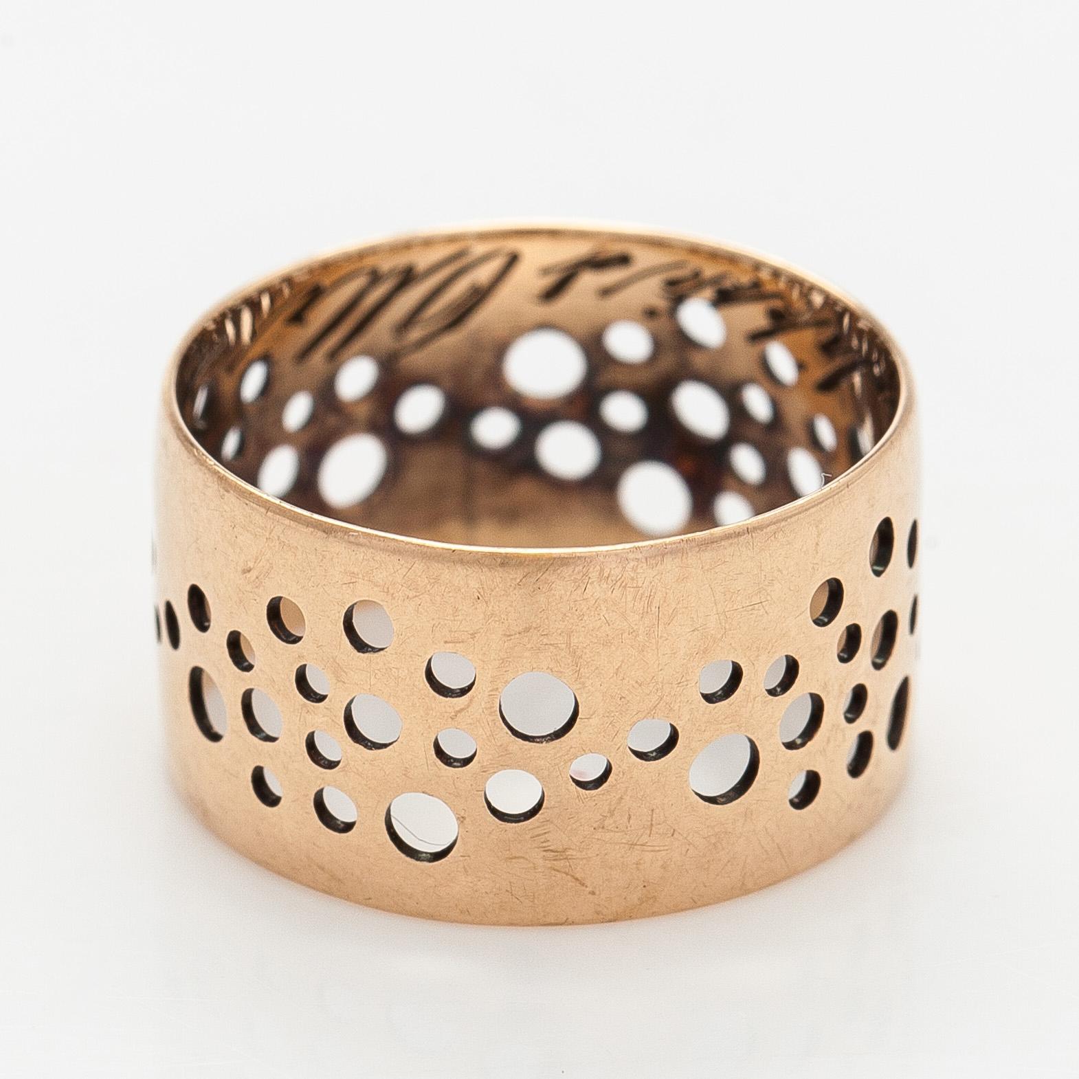 Liisa Vitali, ring, "Myrstigen", 14K guld, Westerback, Helsingfors 1971.