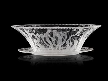 390. A Simon Gate Swedish Grace engraved glass bowl with dish, Orrefors 1923.