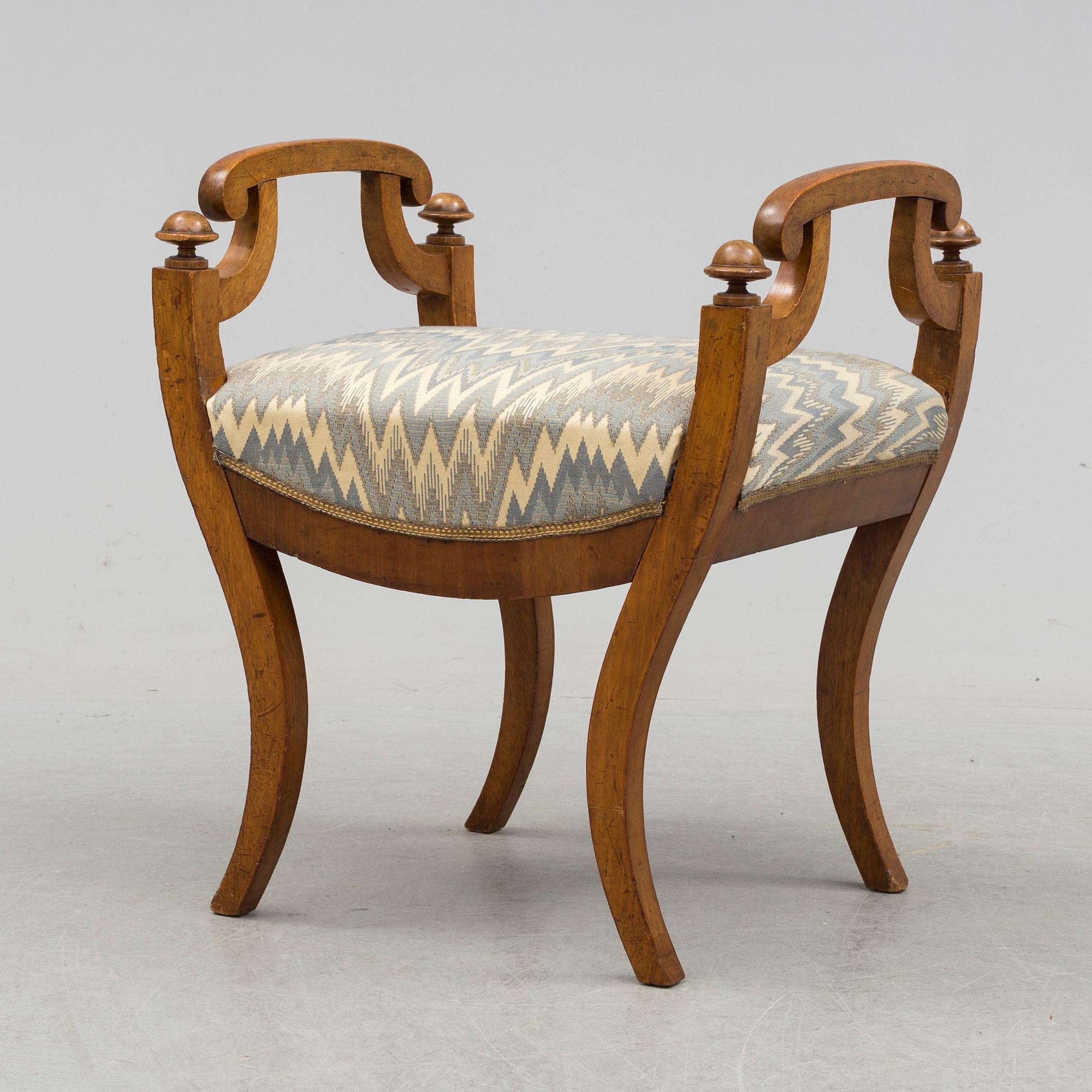 A mid 19th century stool. - Bukowskis