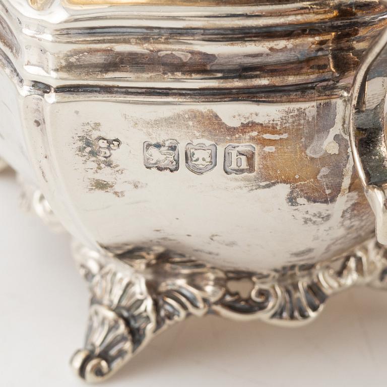 An English Silver Coffee Pot, Creamer and Sugar Bowl, mark of Josiah Williams & Co, London 1903-04.