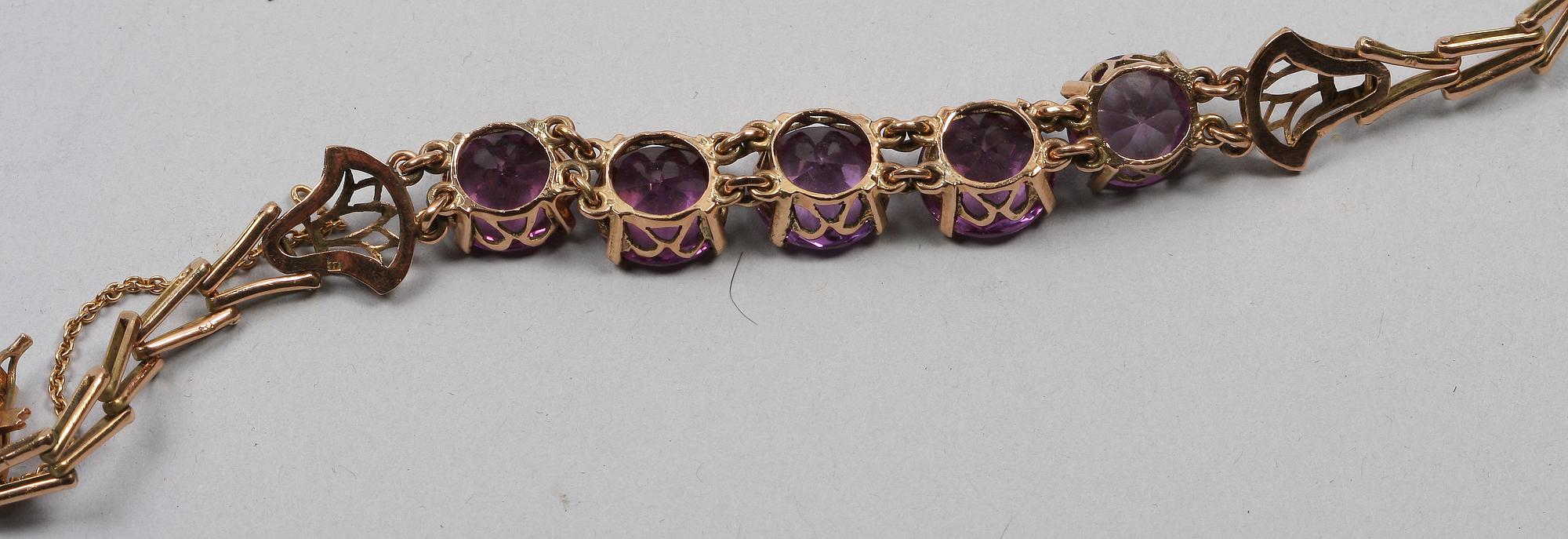 HALSBAND OCH ARMBAND. Gulddoublé och stenar.