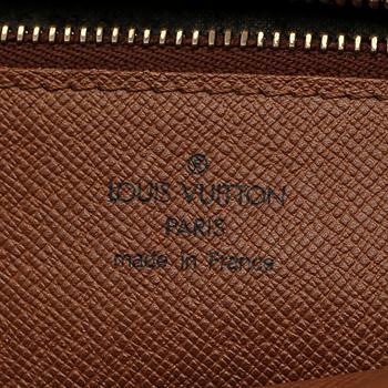 VÄSKA, "Sellier Dragonne Pochette", Louis Vuitton.