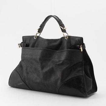 Mulberry, a black leather handbag.