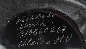 VAS, glas, Ulrica Hydman-Vallien, Kosta Boda, signerad.