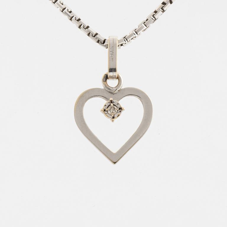 Collier, vitguld, hänge i form av hjärta, med liten diamant.